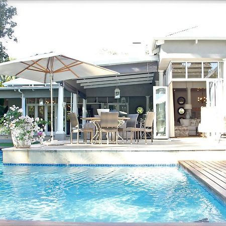 Highlands House Hotel Harare Exterior photo