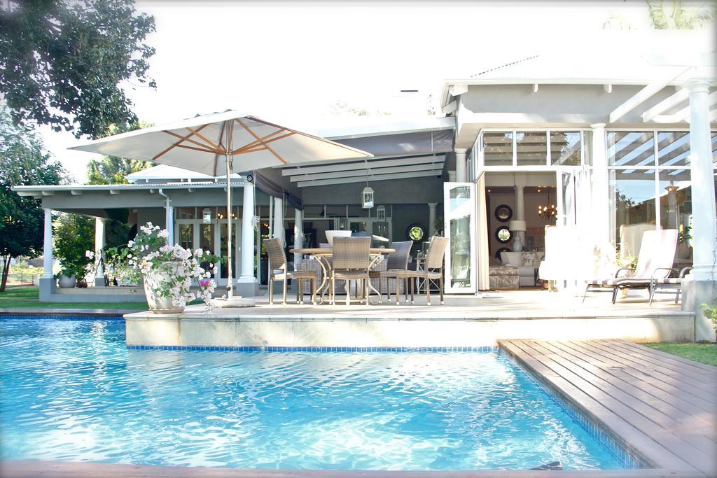 Highlands House Hotel Harare Exterior photo
